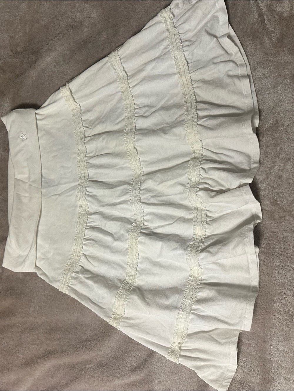 S Garage White Tiered Ruffle Skirt